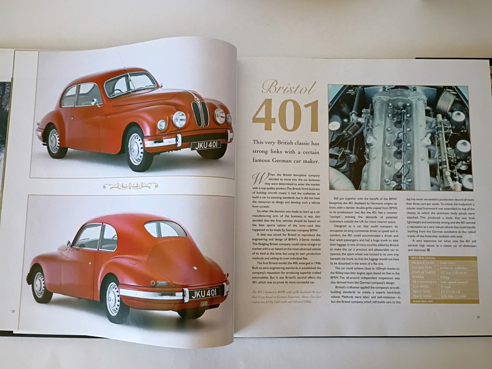 Ultimate Classic Cars: The World’s Greatest Automobiles, M. Holmes (2007 HC)