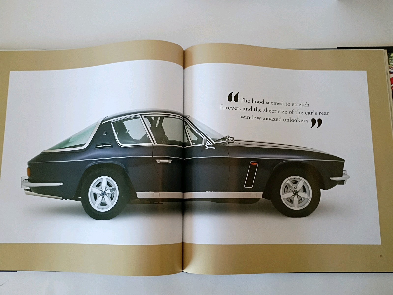 Ultimate Classic Cars: The World’s Greatest Automobiles, M. Holmes (2007 HC)