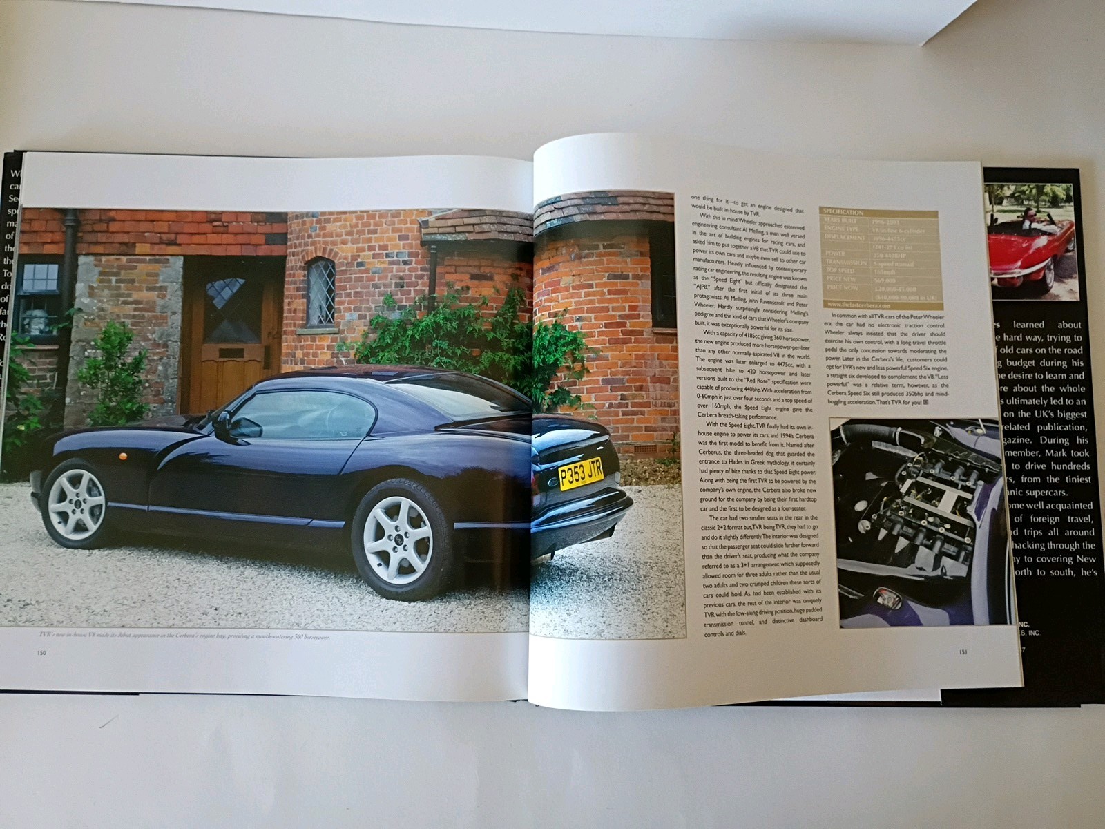 Ultimate Classic Cars: The World’s Greatest Automobiles, M. Holmes (2007 HC)