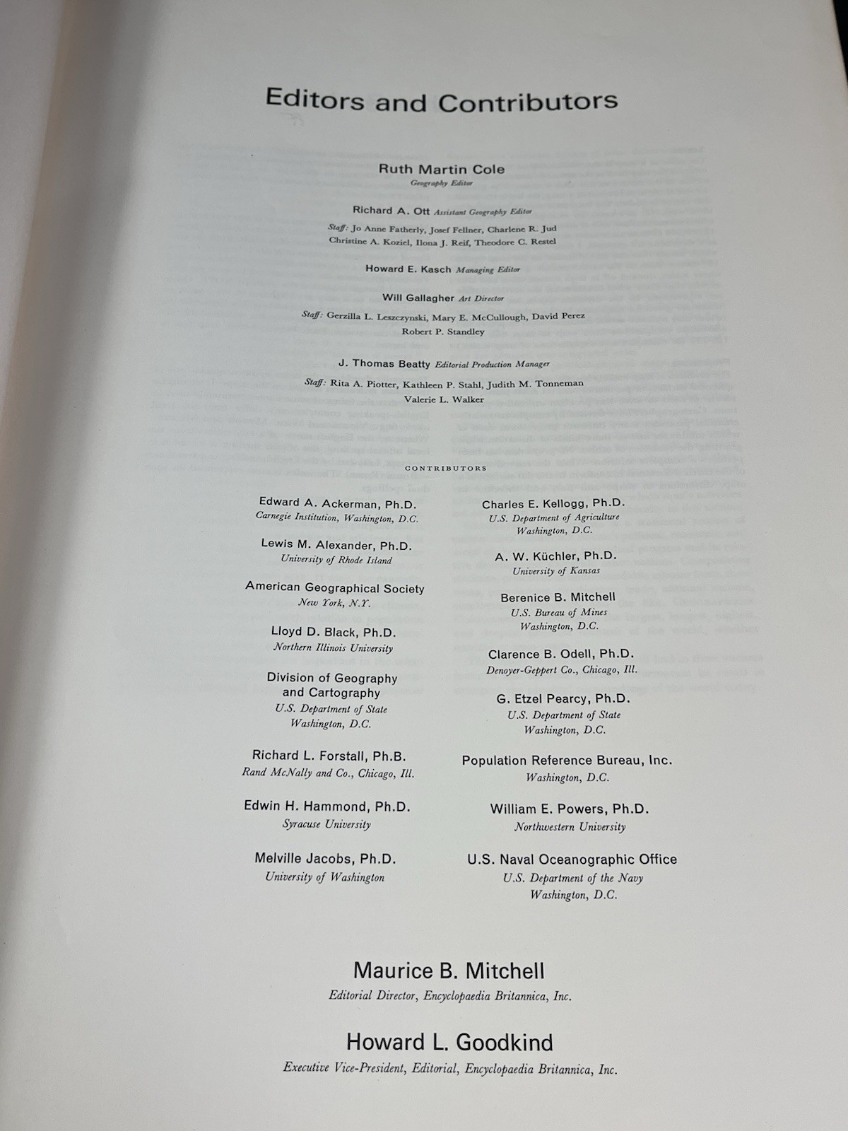 1967 BRITANNICA WORLD ATLAS INTERNATIONAL 17.68 367 PAGES FOLD OUT Pages Super