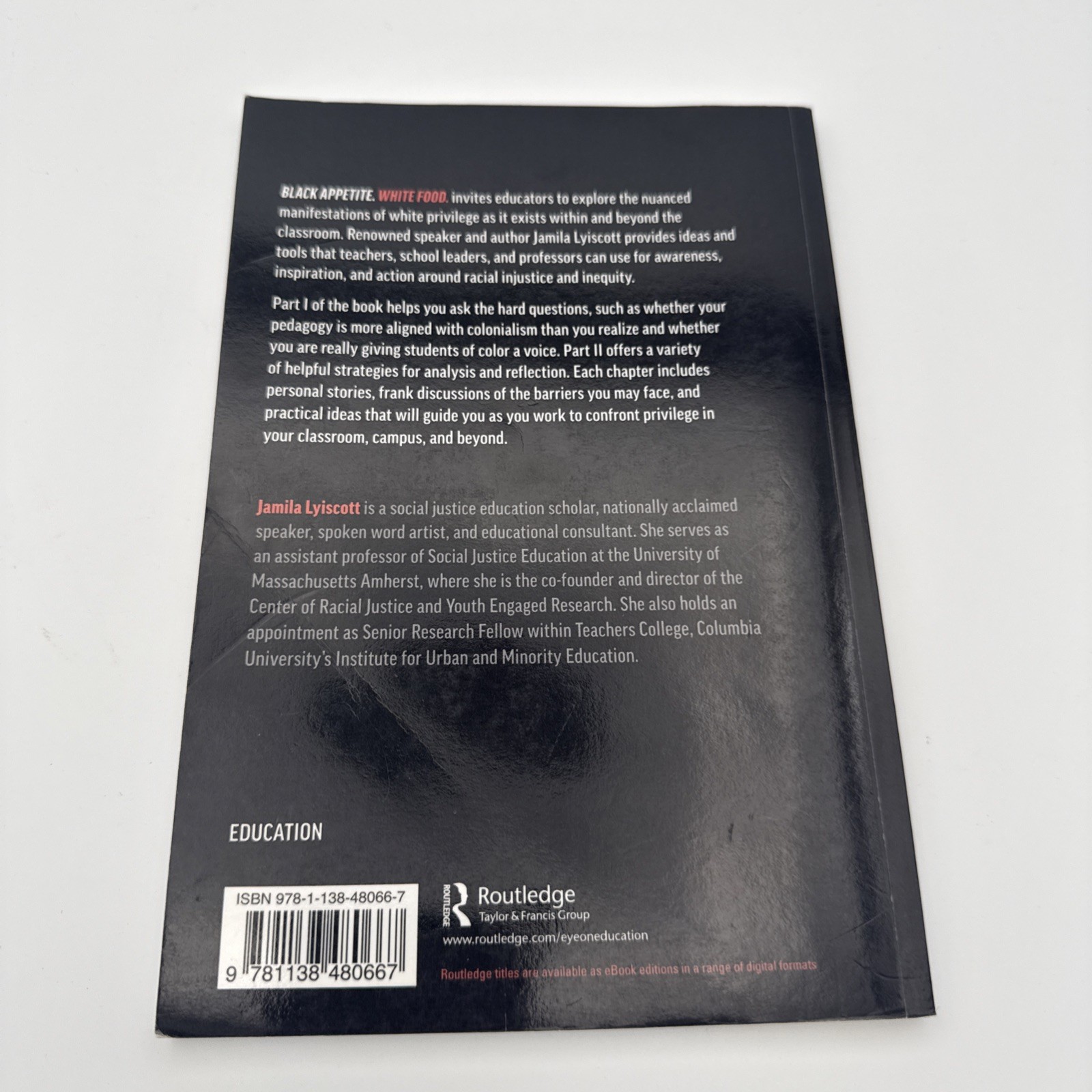 Black Appetite. White Food : Issues of Race, Voice, and Justice Within and…