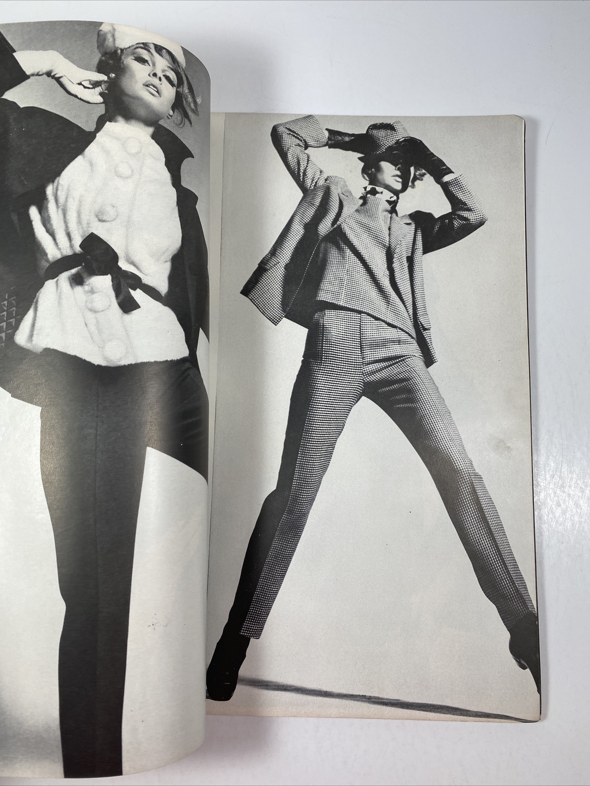 Harper’s Bazaar Magazine September 1964 Fashion Jean Shrimpton-312 pages