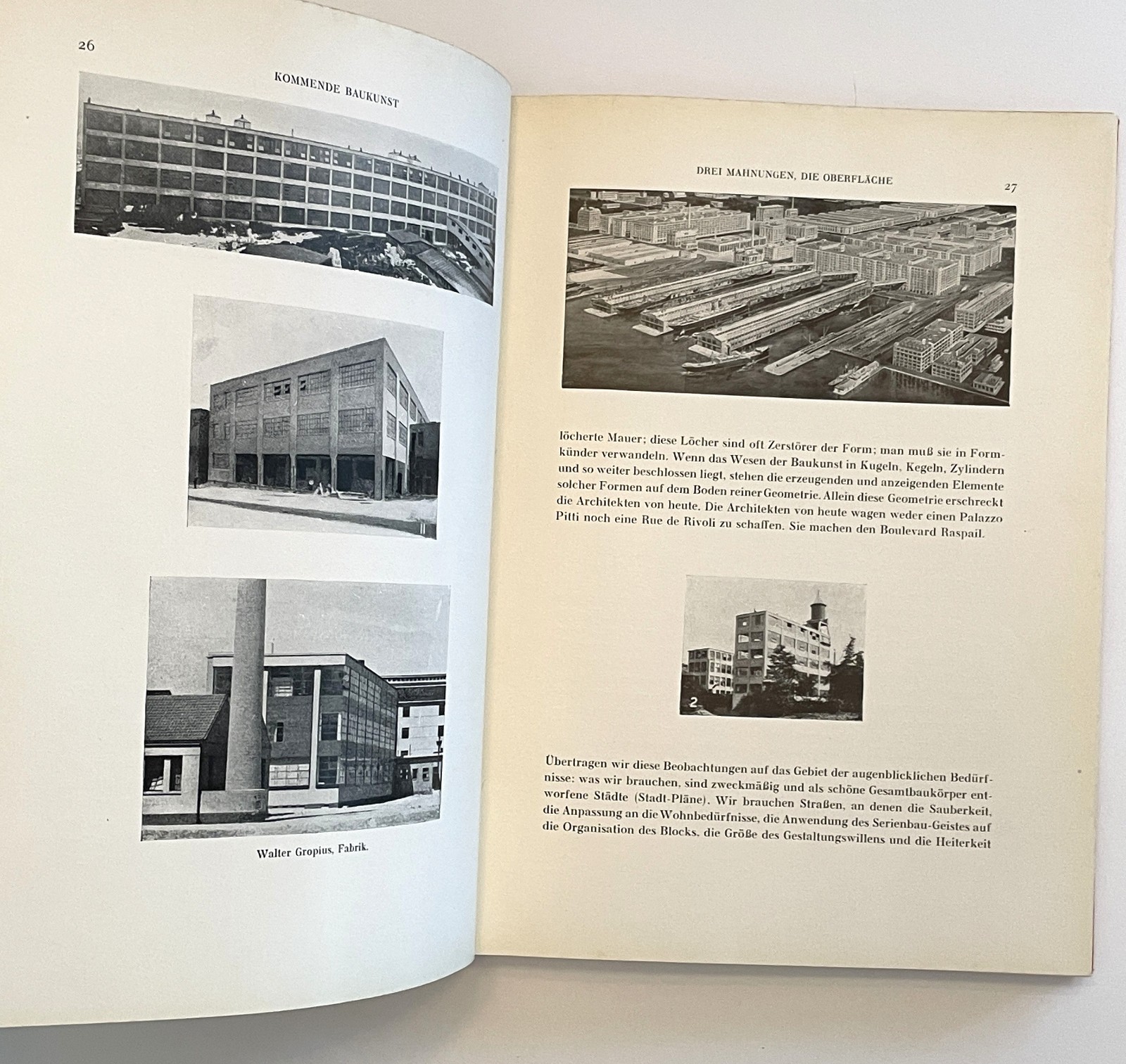 Kommende Baukunst 1926 Le Corbusier Toward Architecture HC German Photos Plans